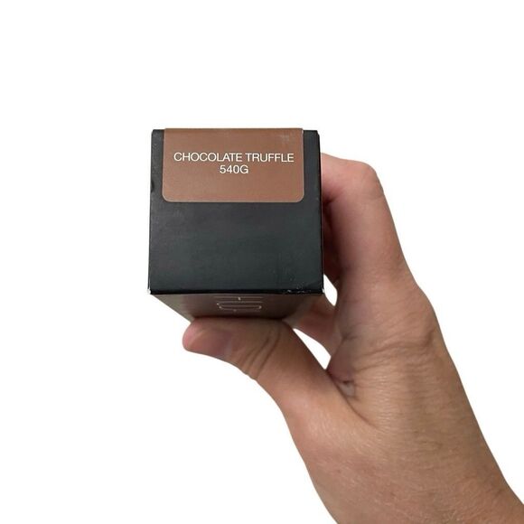 Huda Beauty #FauxFilter Luminous Matte Foundation Chocolate Truffle 540G 1.18 fl - Picture 2 of 8